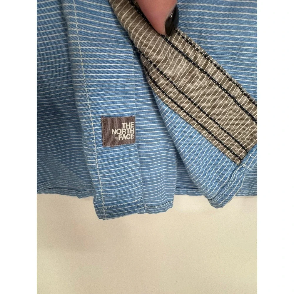 The North Face Mens Medium Blue‎ Striped Short Sleeve Button Down Shirt
